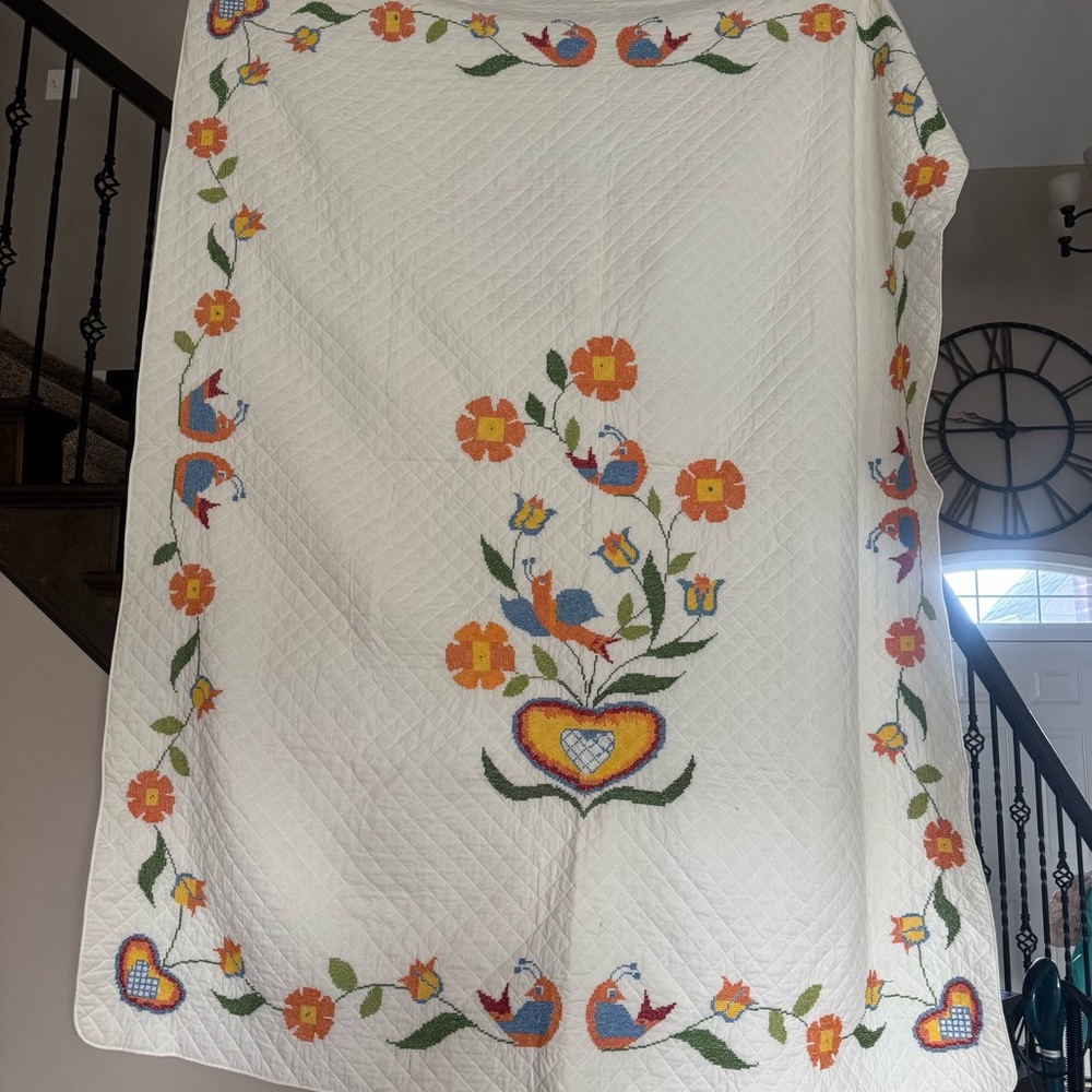 Vintage Lovebirds Needlepoint Quilt Folk Art Heart Floral Bedspread Queen XL